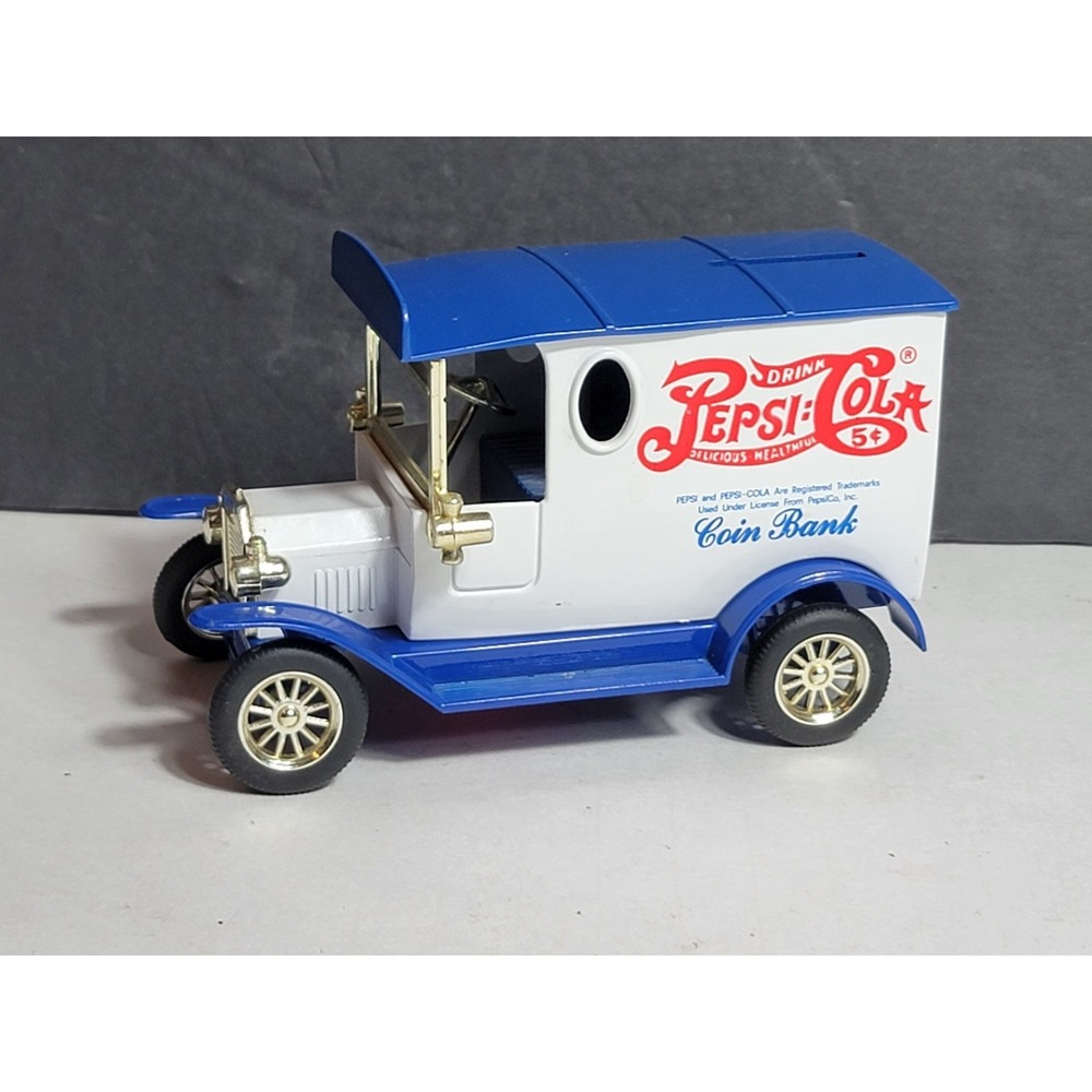 Vintage Pepsi-Cola Truck Coin Bank Piggybank With Key Blue White Advertising